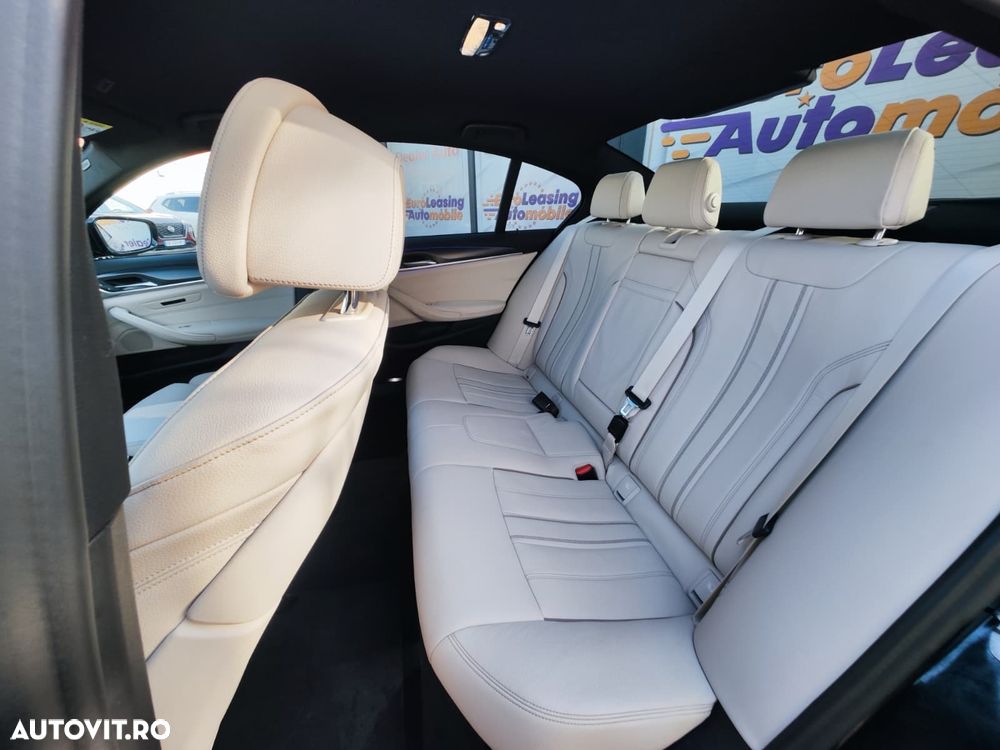 BMW Seria 5 530i xDrive AT MHEV - 16