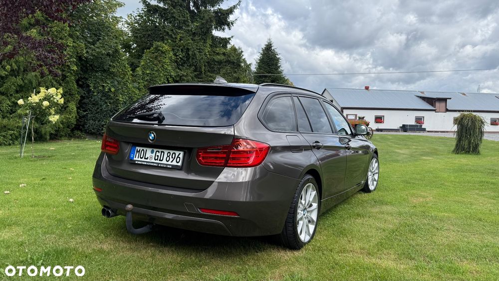 BMW Seria 3 330d Blue Performance - 4