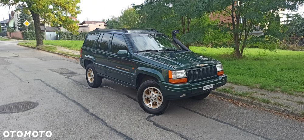 Jeep Grand Cherokee - 26