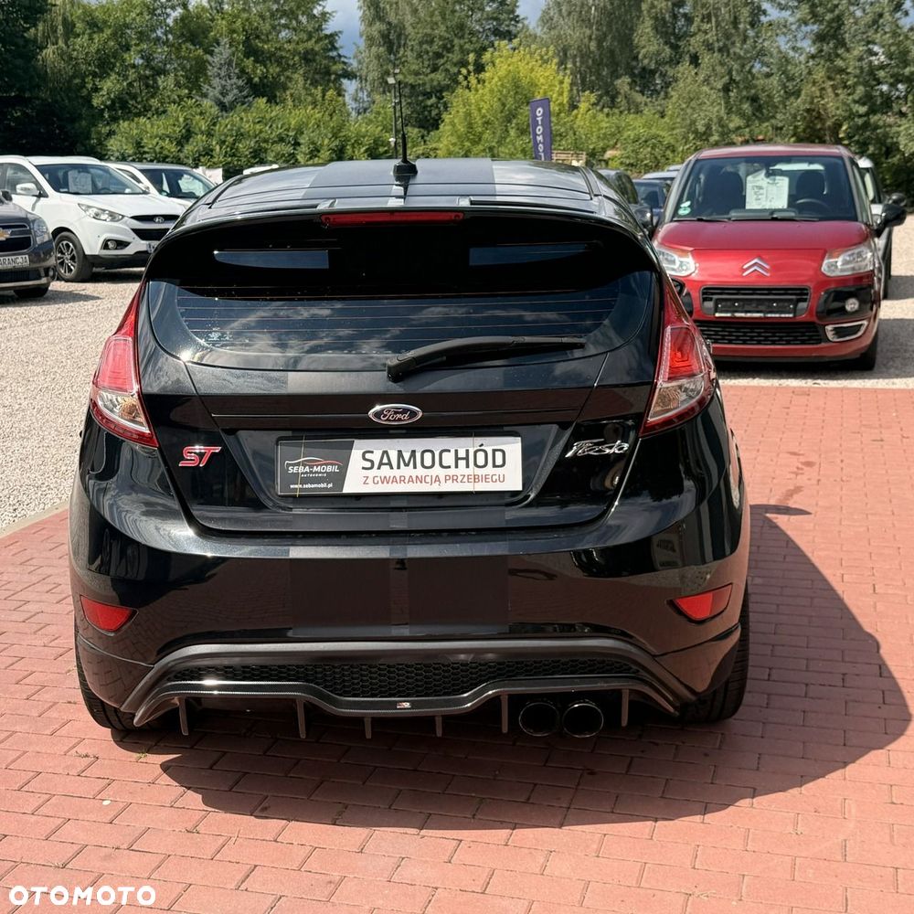 Ford Fiesta - 10