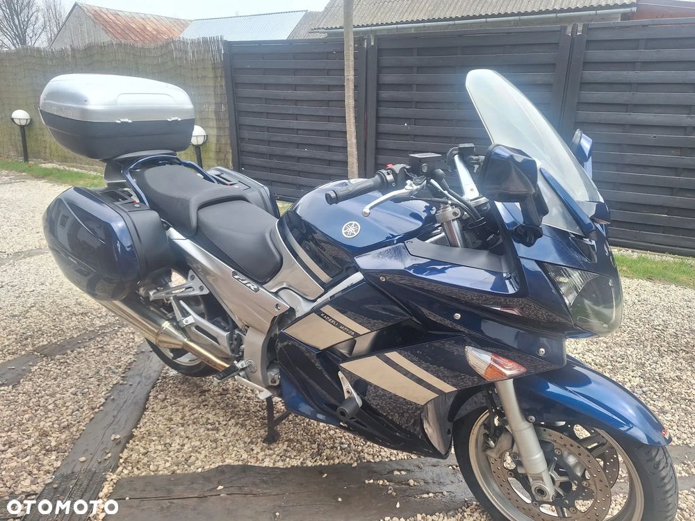 Yamaha FJR - 2
