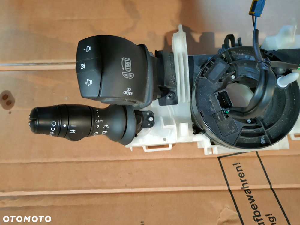 Manetki,przełącznik zespolony z taśmą Renault Grand Scenic 3 - 2