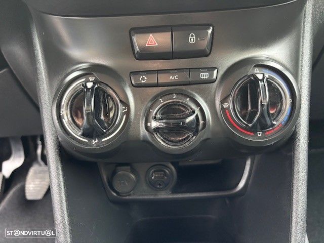 Peugeot 2008 1.6 BlueHDi Style - 9