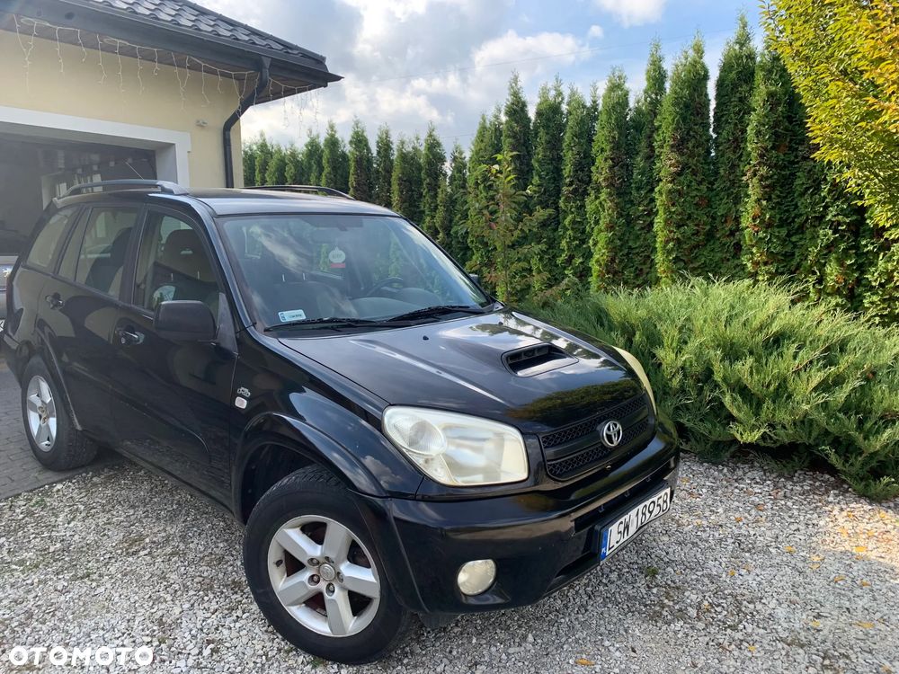 Toyota RAV4 - 1