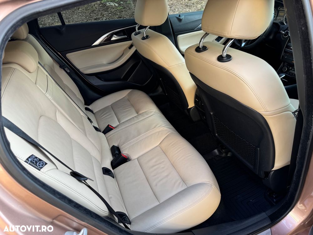 Infiniti Q30 2.2d DCT AWD Sport Tech - 8