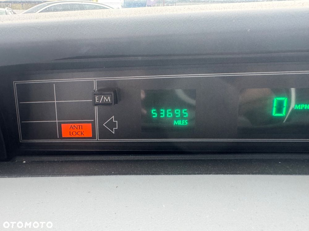 Cadillac Deville - 14