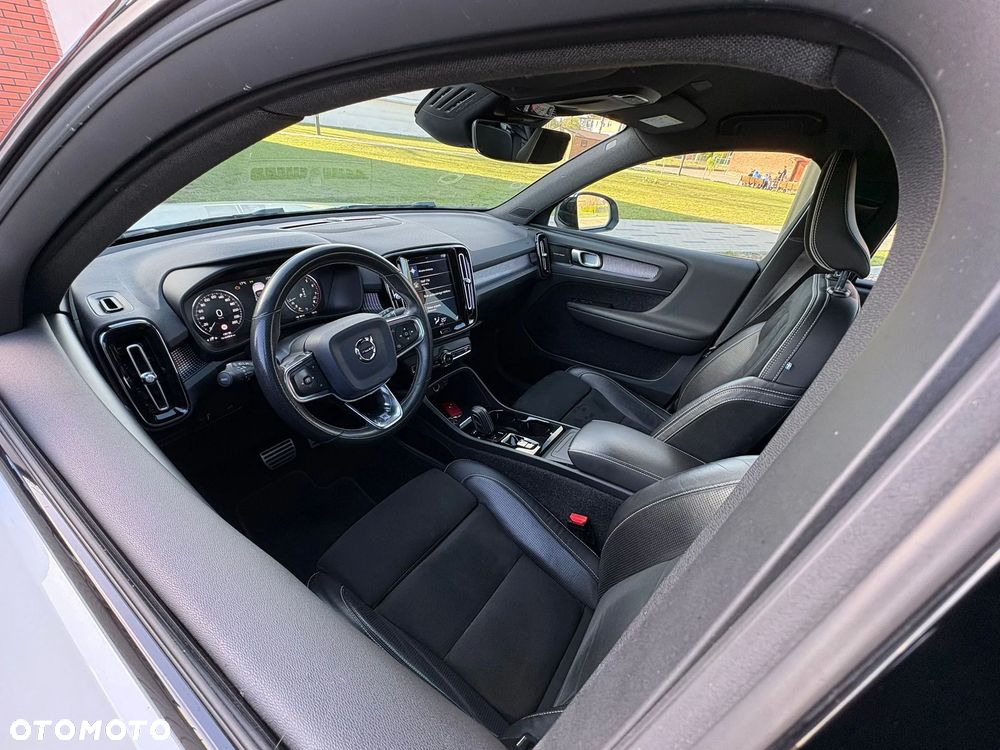 Volvo XC 40 T5 AWD R-Design - 14
