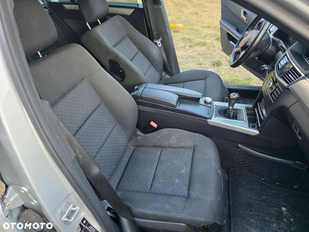 Mercedes-Benz Klasa E 200 CDI Elegance - 24