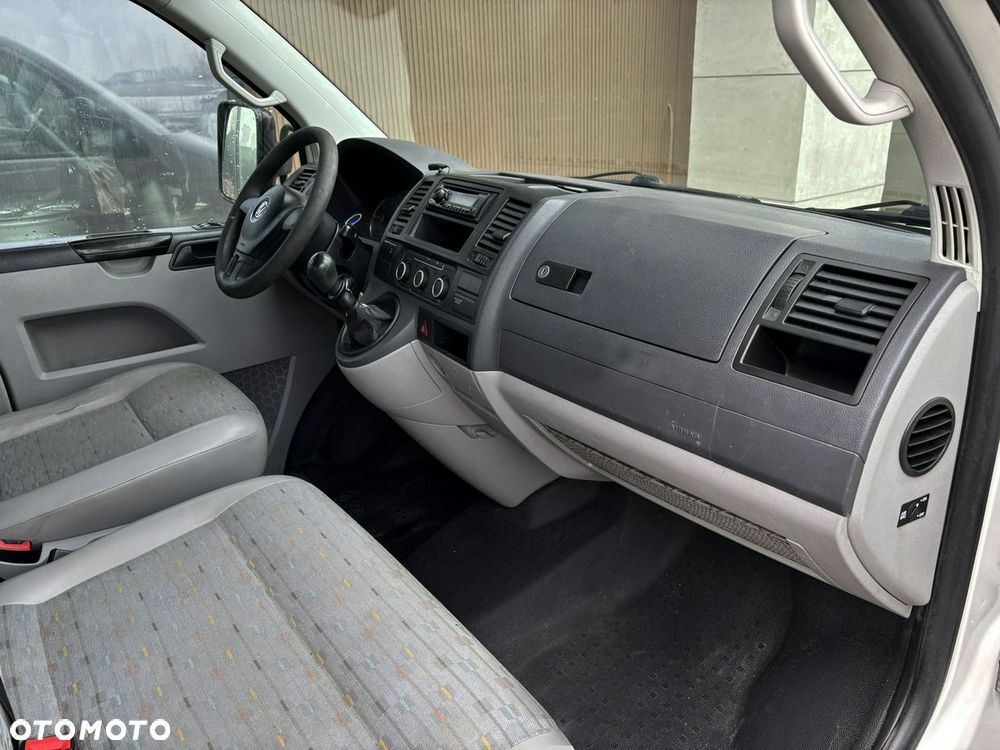 Volkswagen Transporter - 26