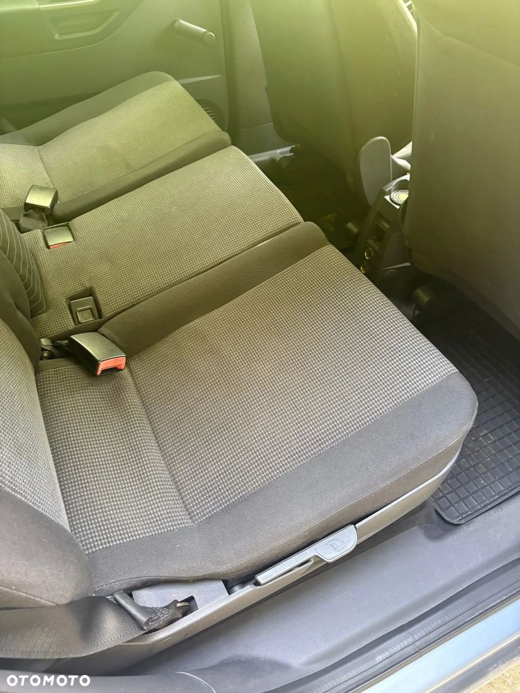 Opel Meriva - 16