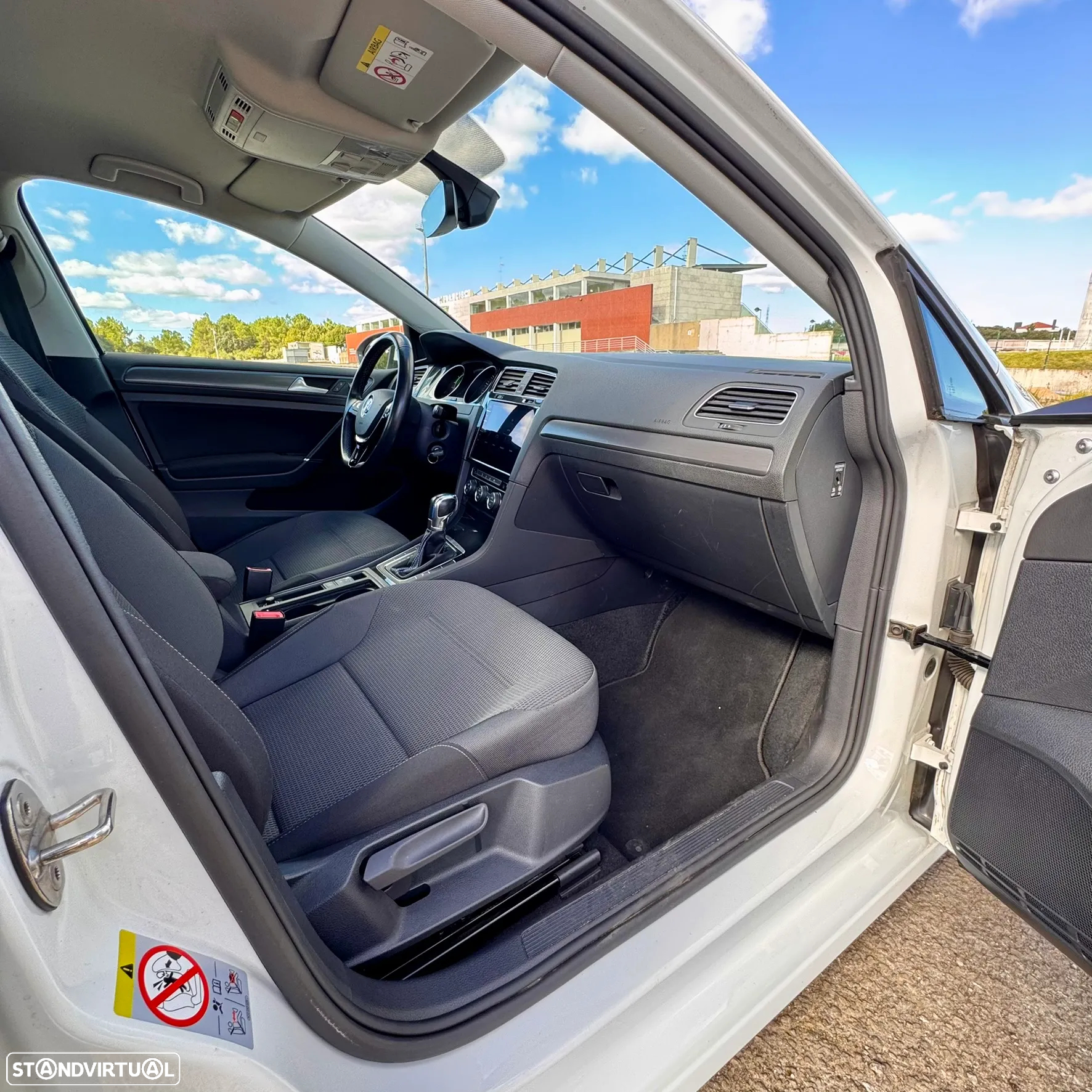 VW e-Golf AC/DC - 25