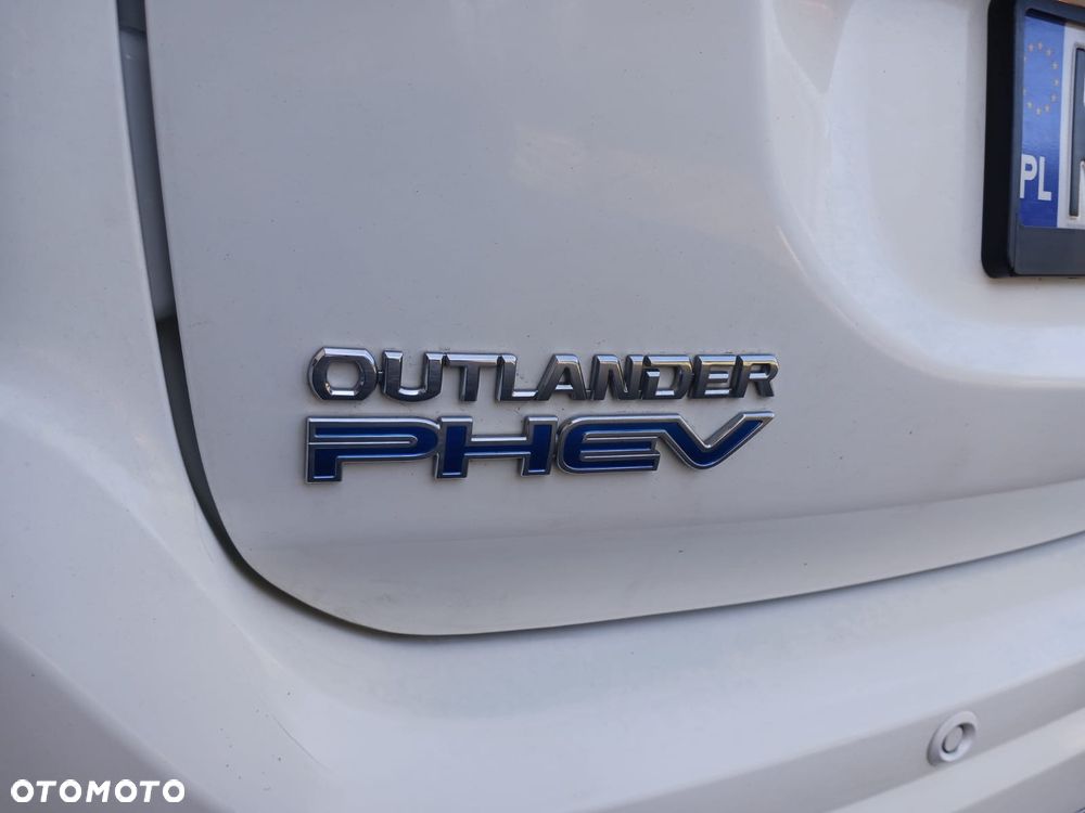 Mitsubishi Outlander 2.4 4WD Diamant+ - 9