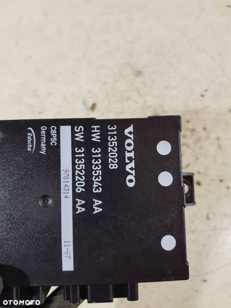 moduł sterownik klapy bagażnika 31352028 volvo xc60 i eu 3.2b - 4