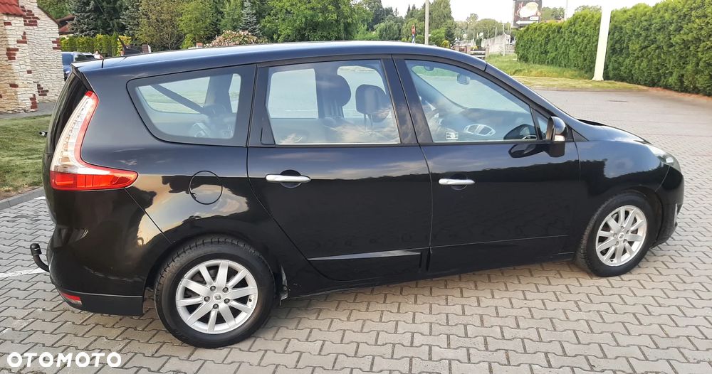 Renault Grand Scenic 1.9 dCi FAP Privilege - 8