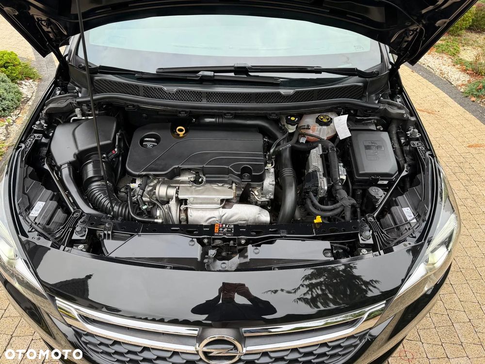 Opel Astra 1.4 Turbo 120 Jahre - 18