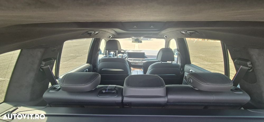 BMW X7 - 12
