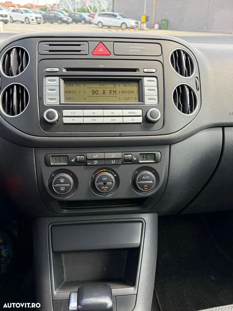 Volkswagen Golf - 16