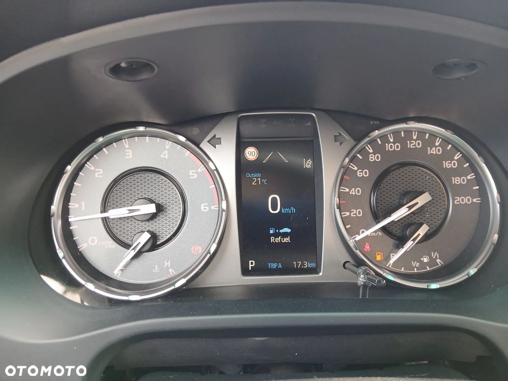 Toyota Hilux 2.8 D-4D mHEV Double Cab Executive 4x4 - 29