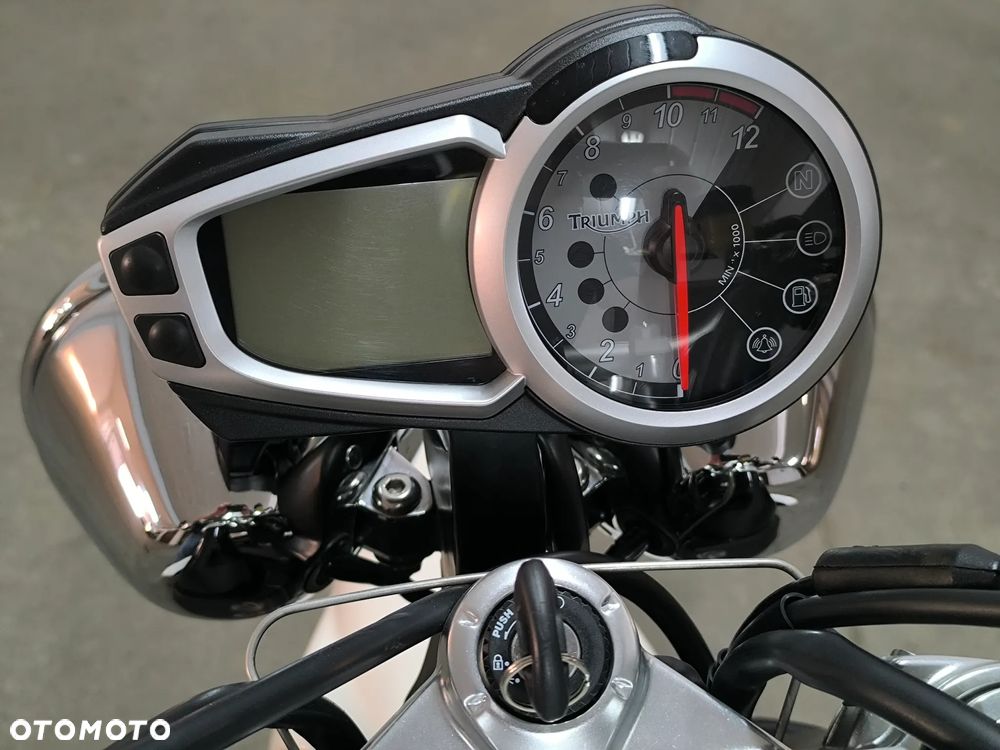 Triumph Speed Triple - 20