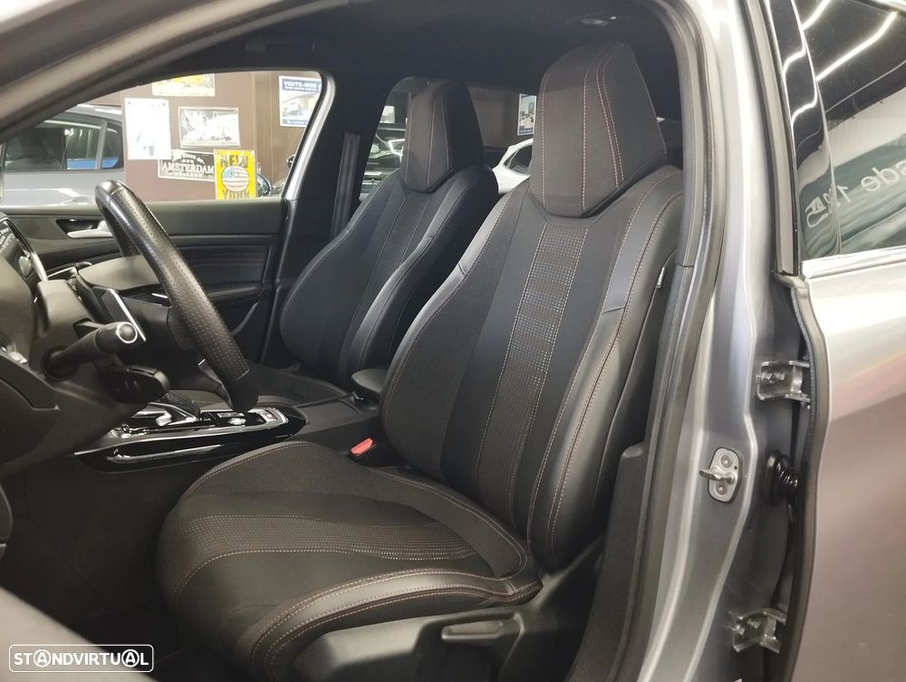 Peugeot 308 SW 1.5 BlueHDi GT Line EAT8 — fotografia 15