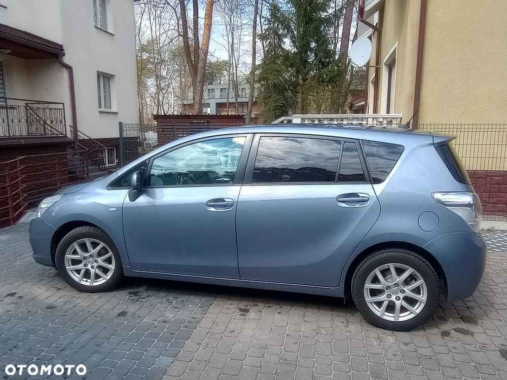 Toyota Verso 1.8 Travel - 4