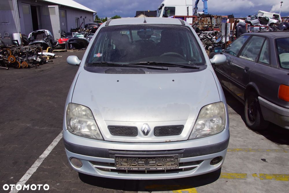 Auto na części - Renault Scenic I Lift 1.9 DTI 102 KM F9Q744 JB3983 MV632 2001R Silnik Skrzynia Drzwi Maska Błotnik Klapa Zderzak Lampa Lusterko Klamka Szyba Deska Kokpit Sterownik Moduł Czujnik Licznik Panel Kierownica - 2
