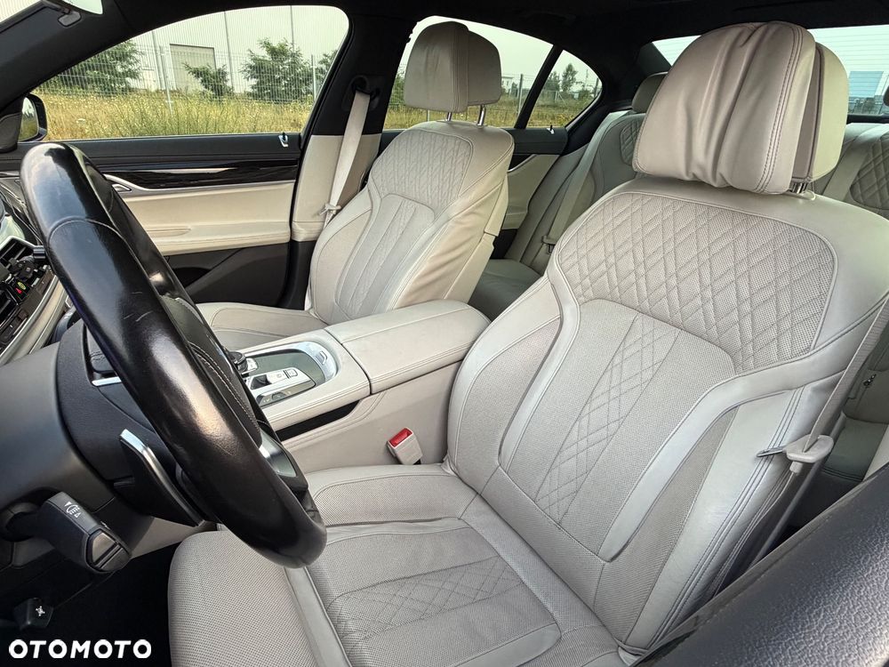 BMW Seria 7 740d xDrive - 19