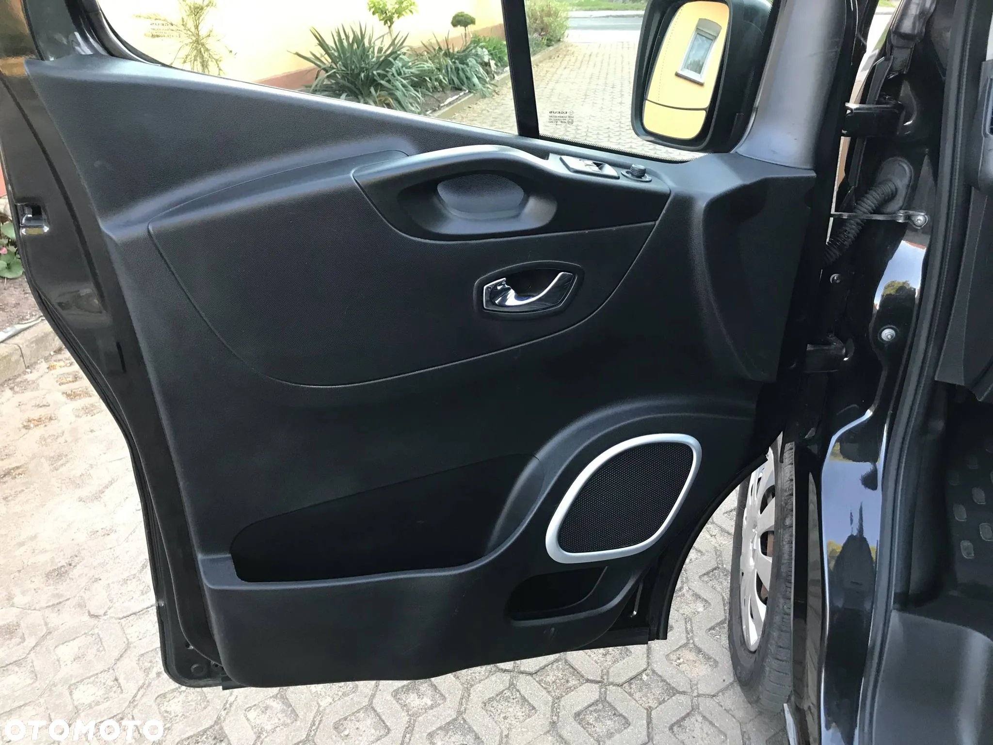 Renault Trafic - 13