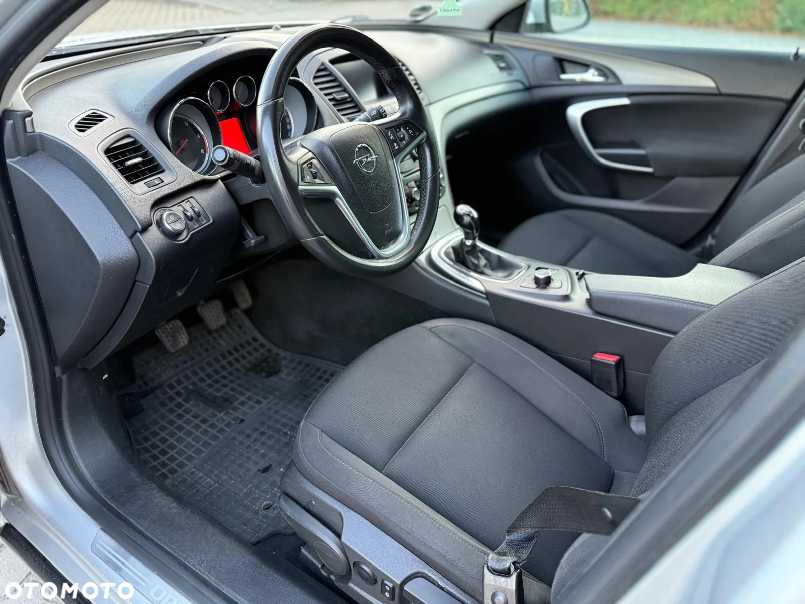 Opel Insignia - 11