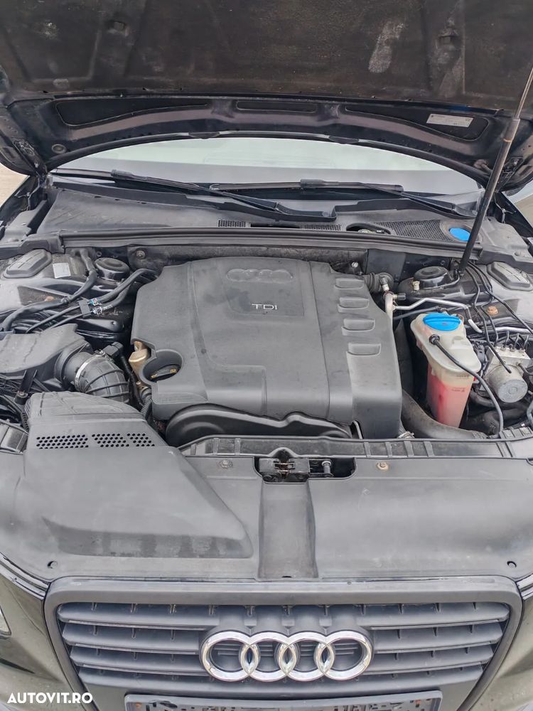 Audi A4 2.0 TDI Quattro Avant - 8