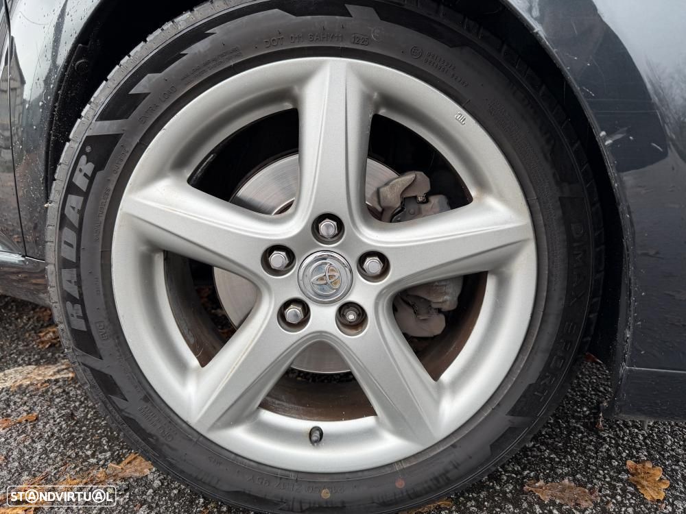 Toyota Corolla Verso 2.2 D-4D High Pack - 3