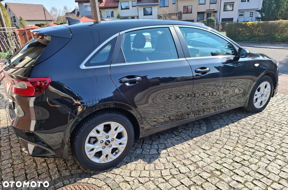 Kia Ceed 1.5 T-GDI M - 11