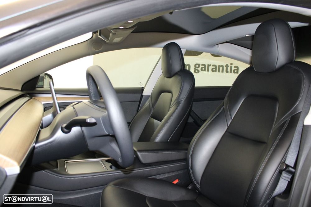 Tesla Model 3 Long Range Tração Traseira - 23