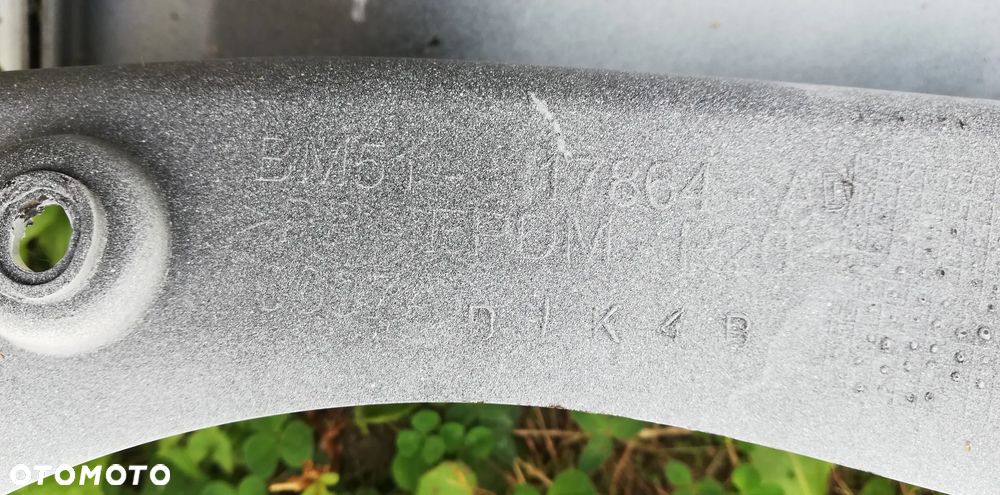 narożnik zderzaka focus mk3 kombi - 3