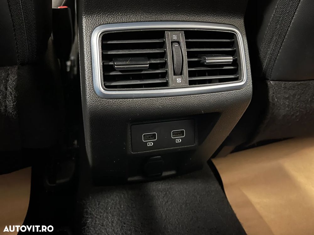 Renault Megane TCe 140 EDC GPF Equilibre - 23