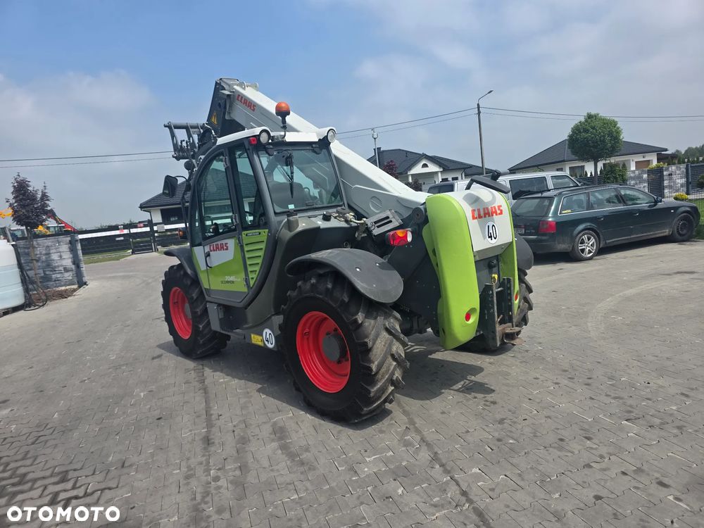 Claas scorpion 7045 - 3