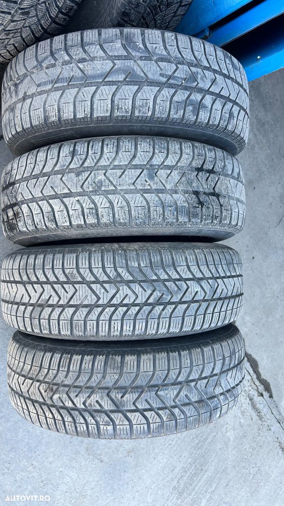 Volkswagen Golf Plus 1.6 TDI DPF DSG Style - 14