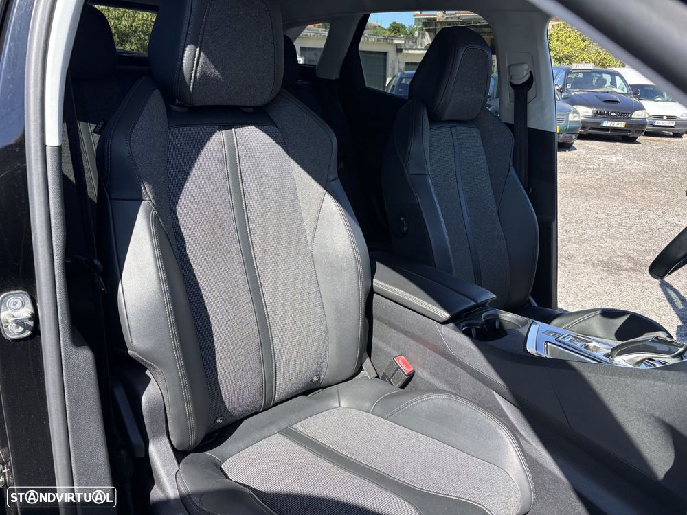 Peugeot 3008 1.2 PureTech Allure EAT8 - 15