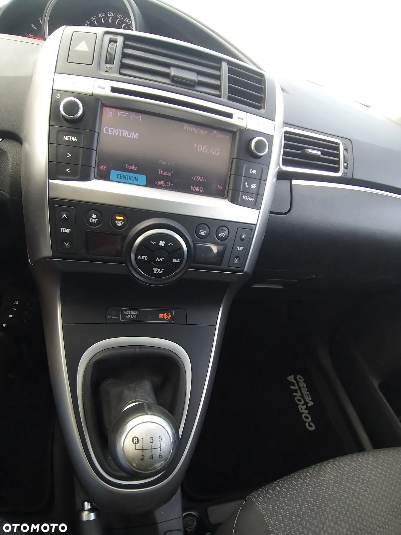 Toyota Verso 2.0 D-4D Premium - 24