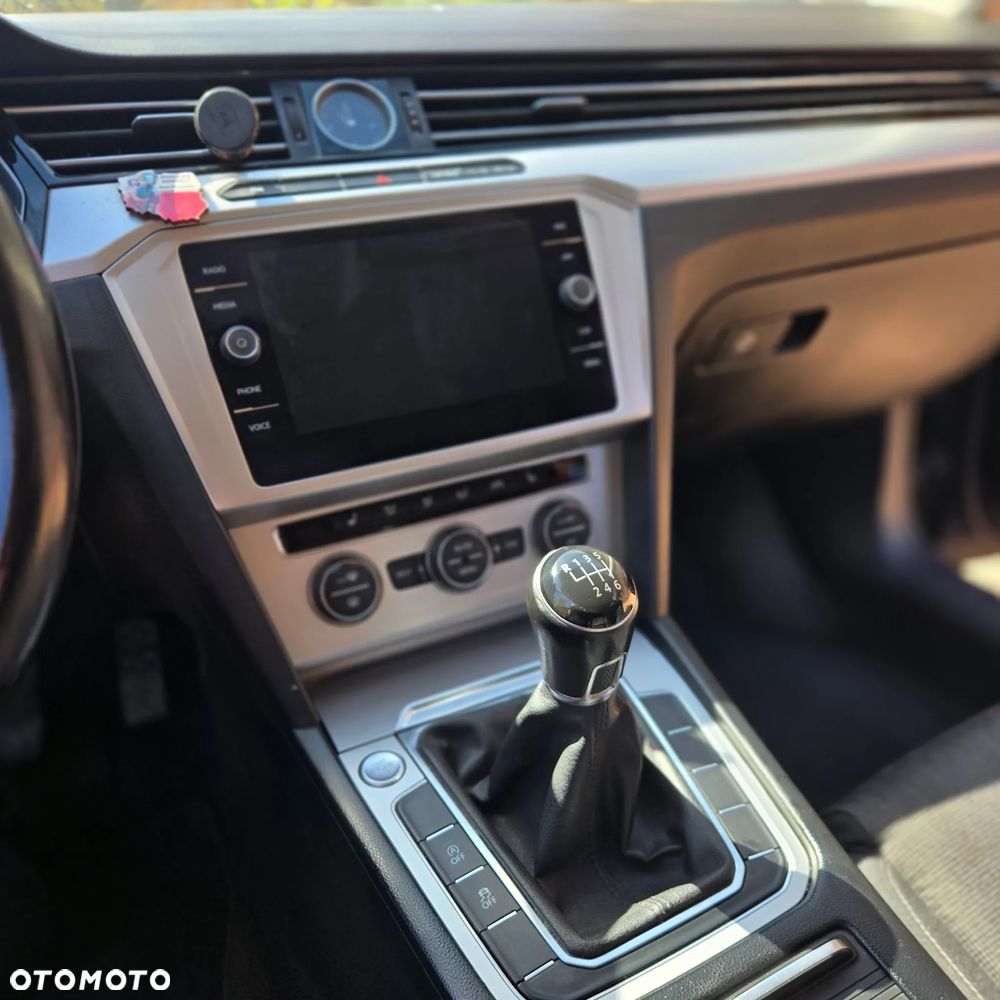 Volkswagen Passat 1.8 TSI BMT Comfortline - 7