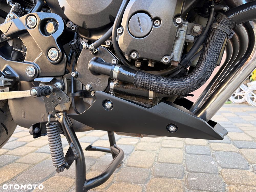 Yamaha XJ - 25