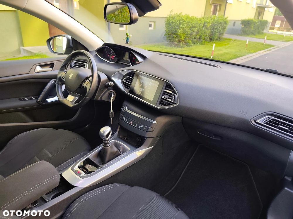 Peugeot 308 - 22