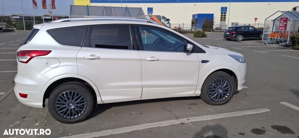Ford Kuga 2.0 TDCi 4WD Powershift Titanium - 2