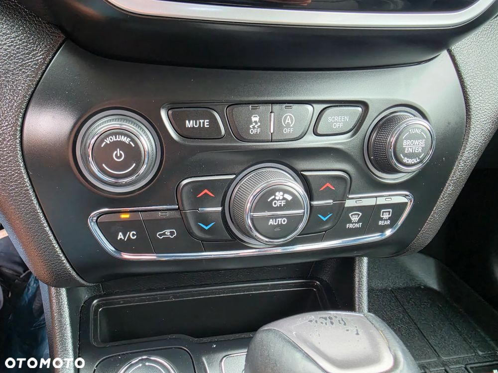 Jeep Cherokee 3.2 V6 Active Drive I Limited - 21