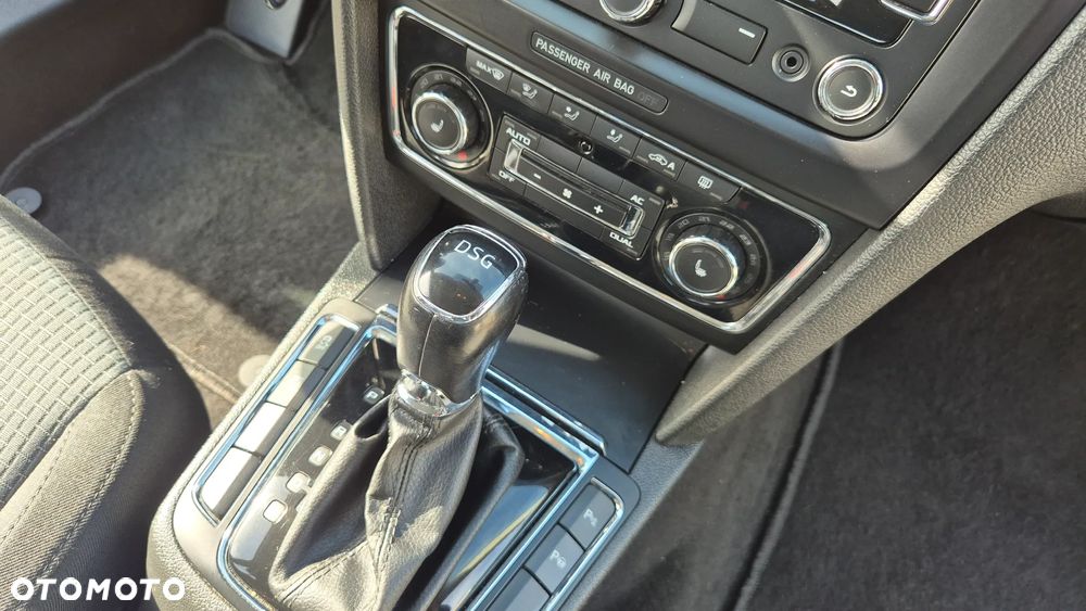 Skoda Superb 2.0 TDI DSG Exclusive - 31