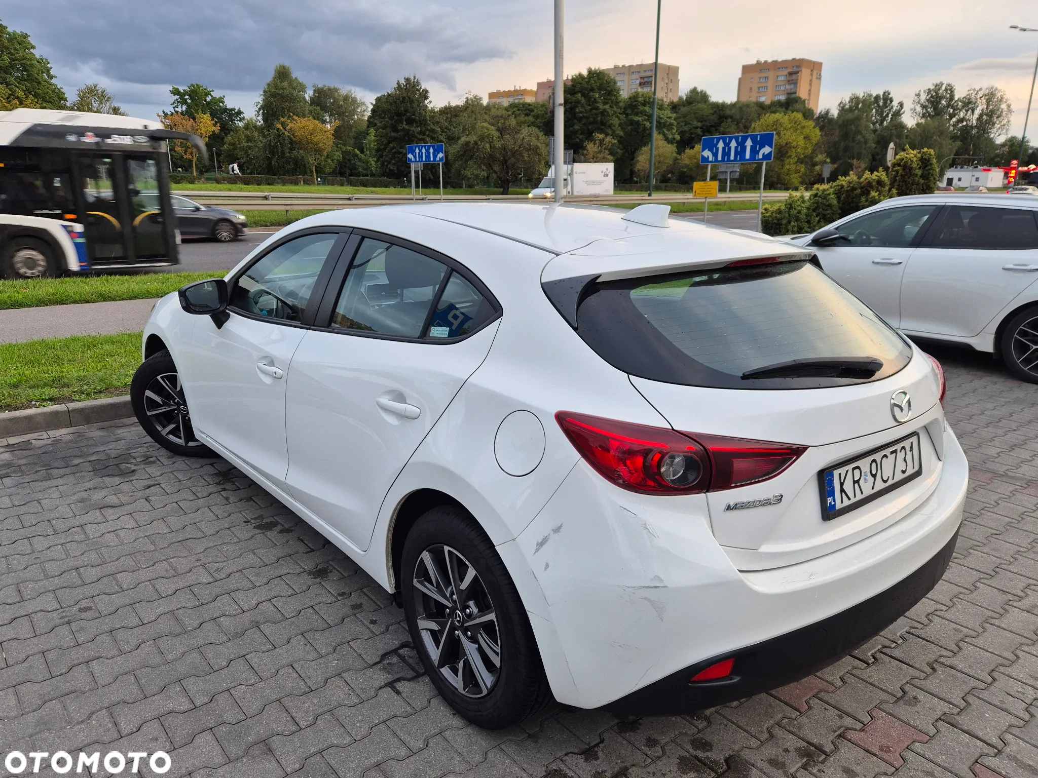 Mazda 3 - 15