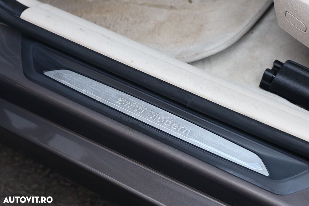 BMW Seria 3 318d Touring Modern Line - 23