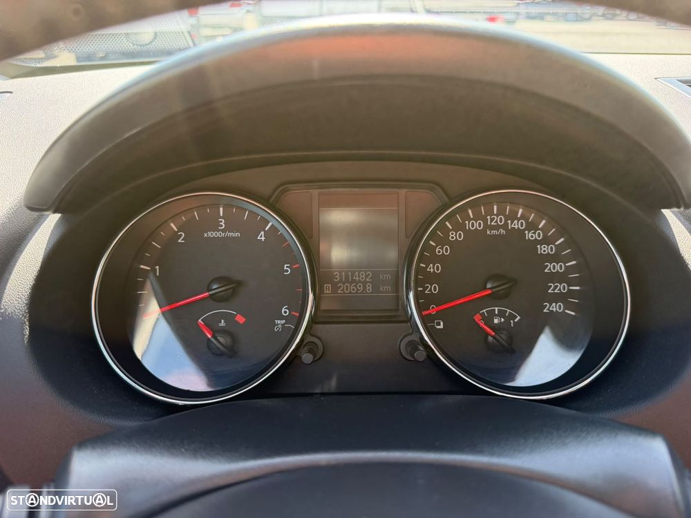 Nissan Qashqai 1.6 dCi Tekna Premium 18 - 33
