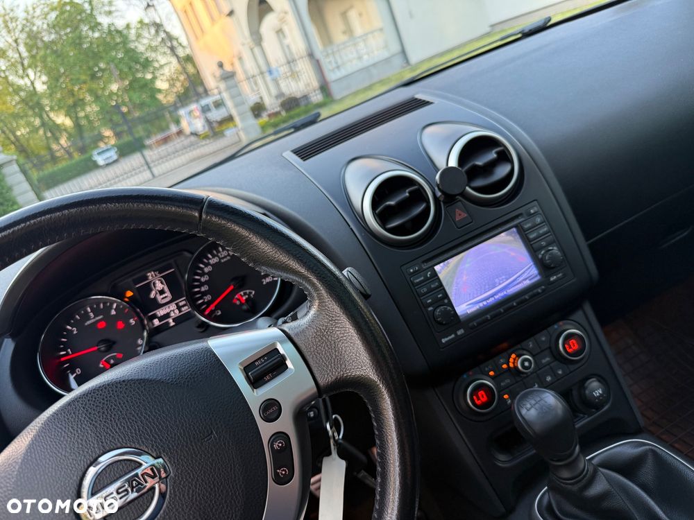 Nissan Qashqai - 10