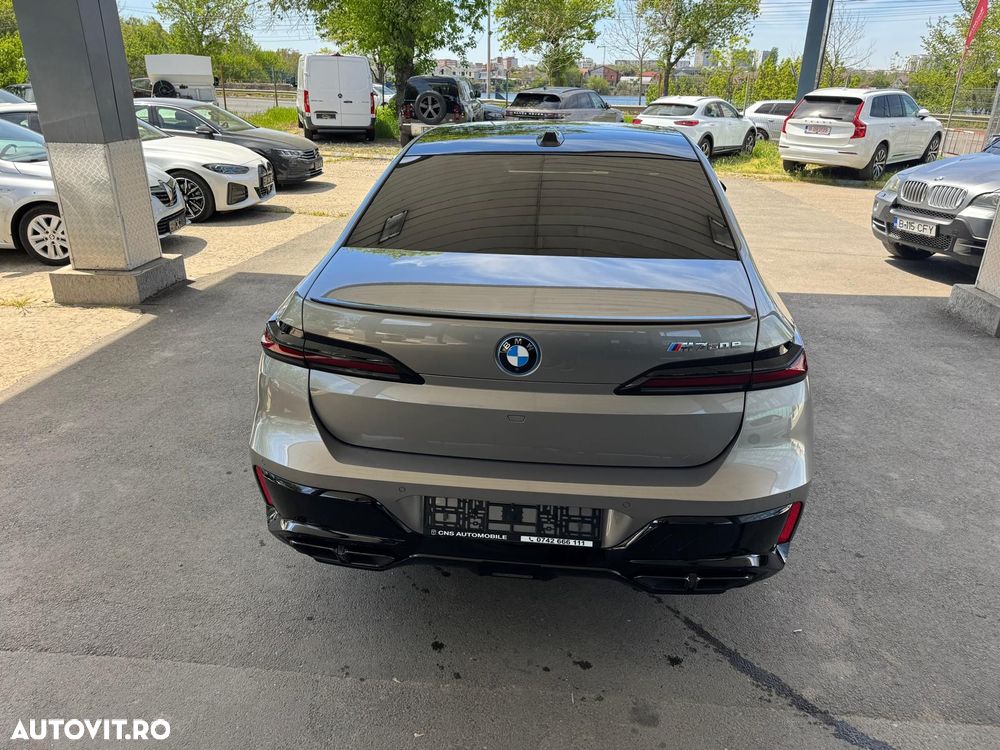 BMW M7 - 21
